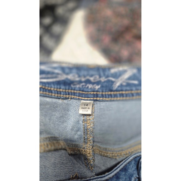 Seven7 Distressed Skinny Jeans Size 14 Medium Wash Stretch Denim - Picture 13 of 15